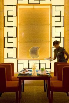 Grand Mercure Baolong Hotel