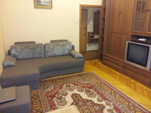 Apartment On Saksaganskogo 127