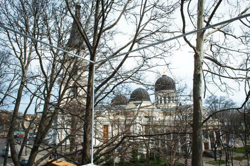 Soborna Square Apartment