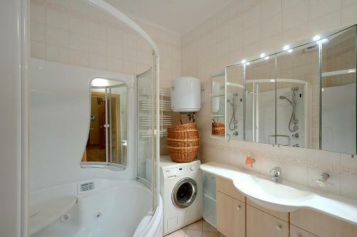 Apartment On 4 Liuteranska