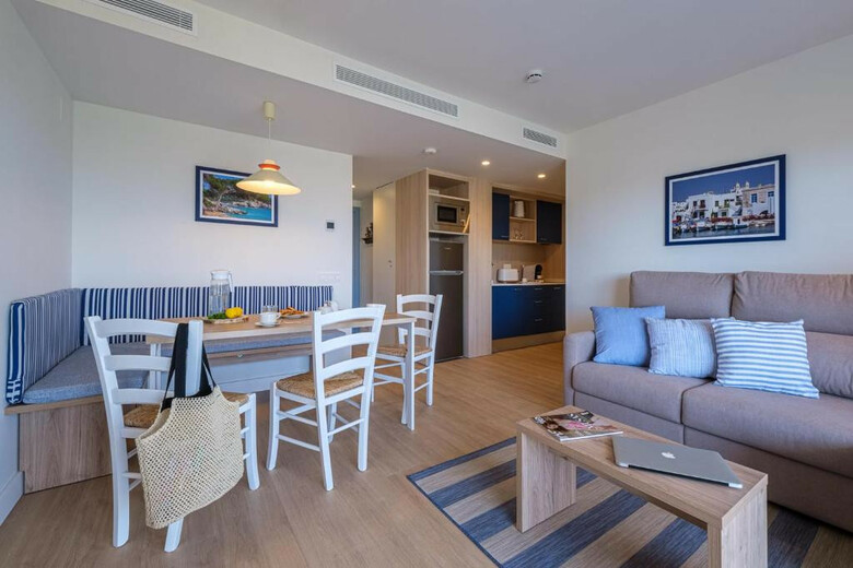 �ncora Salou La Siesta Apartments