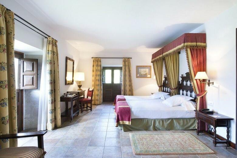 Hotel Parador de Cangas