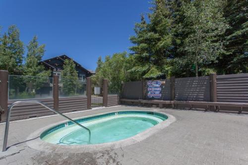 Snowcreek # 883