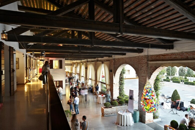 Al Tezzon Hotel