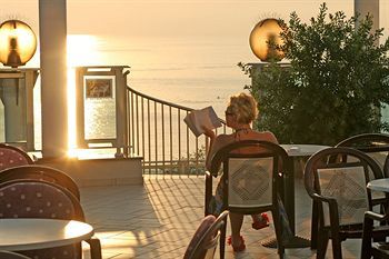 Hotel Laguna Gran Vista