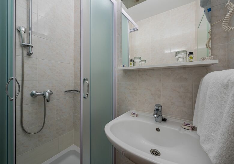 Hotel Velaris