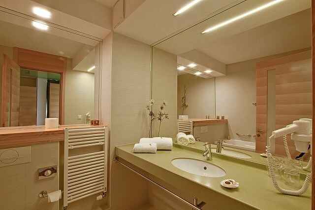 Hotel Velaris