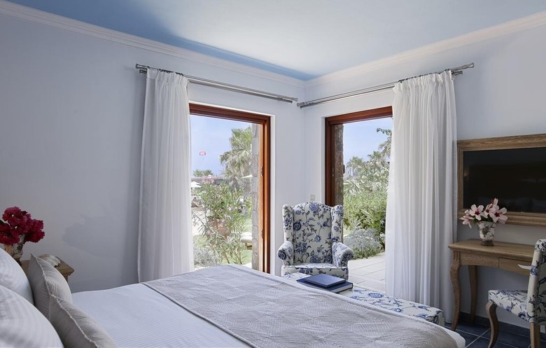 Hotel Ikaros Beach Luxury Resort & Spa
