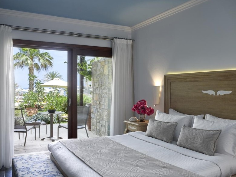 Hotel Ikaros Beach Luxury Resort & Spa