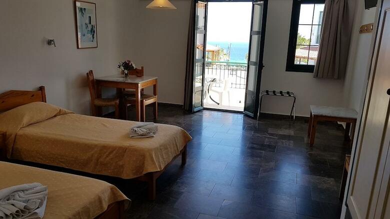 Apartments Camari Garden Hotel