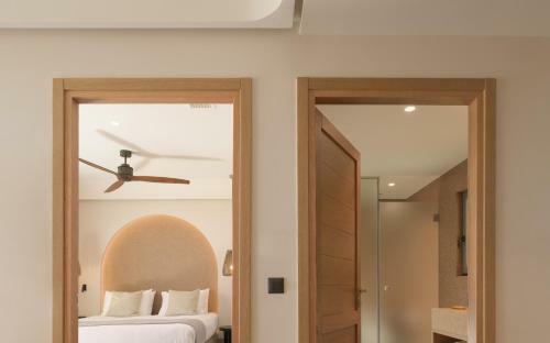 Hotel Paralos Venus Suites Adults Only