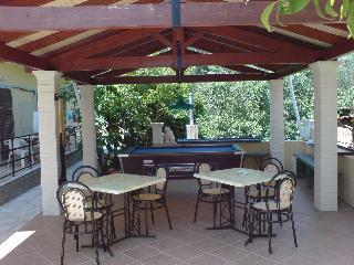 Hotel Makis Apartments