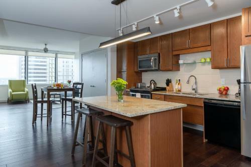 Elm Street Apartment By Stay Alfred