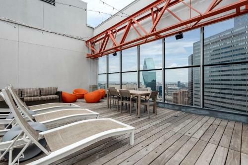 Elm Street Apartment By Stay Alfred