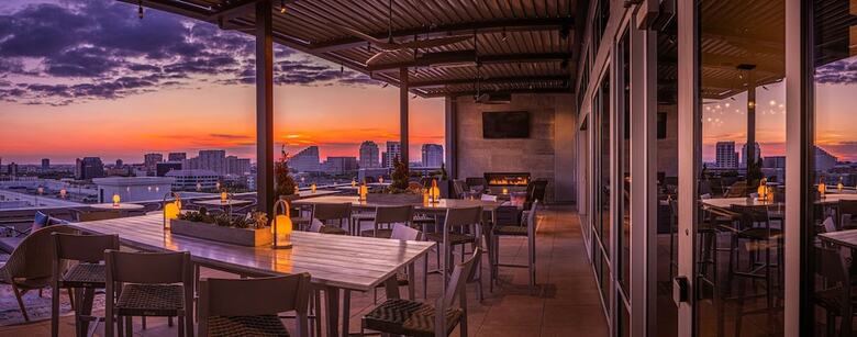Hotel Canopy By Hilton Dallas Uptown