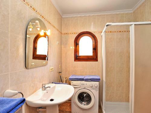Holiday Home Balcon Al Mar 82-b