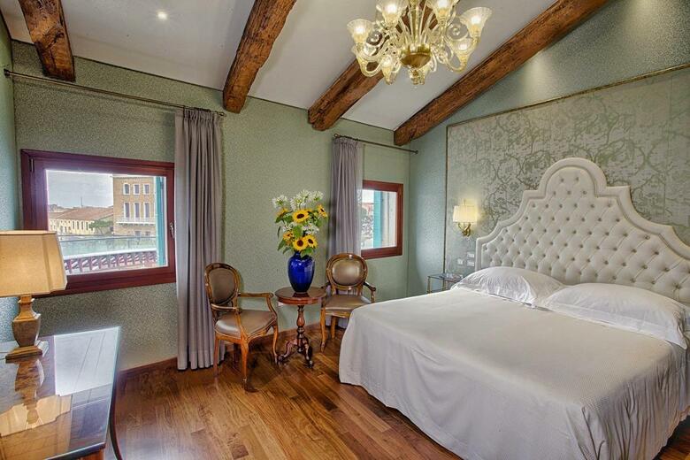 Hotel Santa Chiara & Residenza Parisi