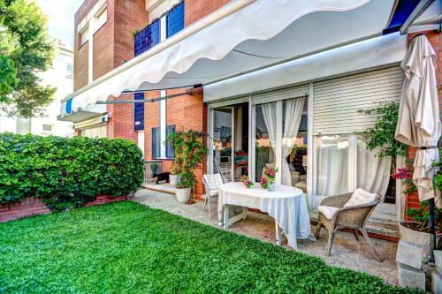 Can Cristina By Helloapartments