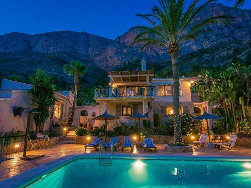 Holiday Home Petite Fleur