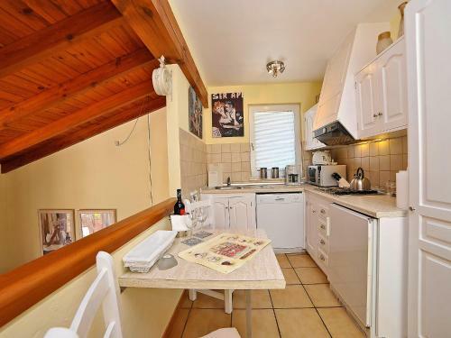 Holiday Home Petite Fleur