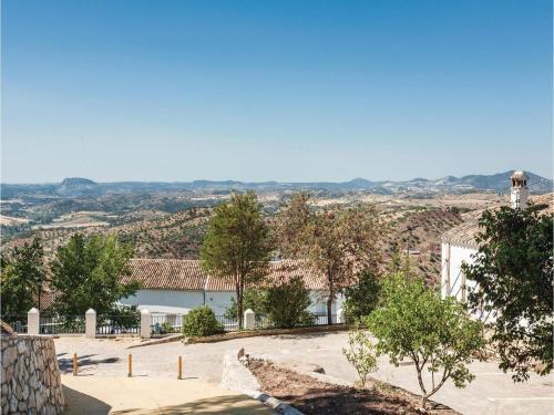 Three-bedroom Holiday Home In Cadiz