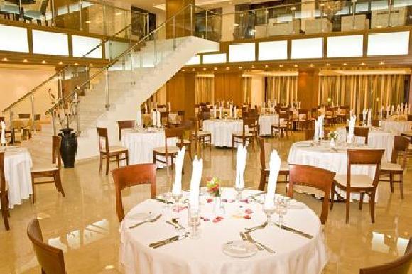 Hotel Vantaris Palace