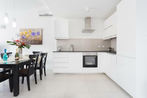 Apartment Eden Island Village