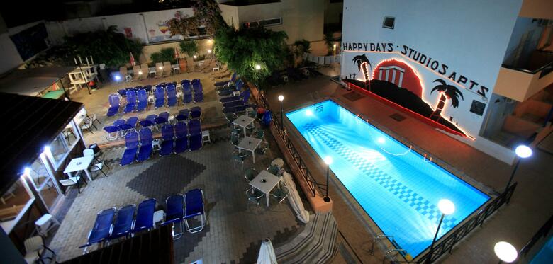 Hotel Studios Happy Days