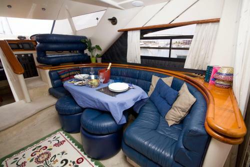 Lanzarote Yacht Hotel