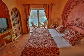 Miramar Boutique Hotel
