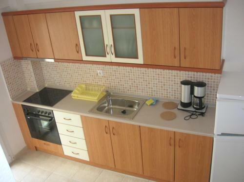 Apartments Eleni 4 Seasons