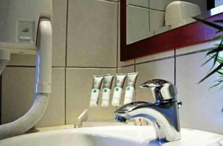 Lesse Hotel