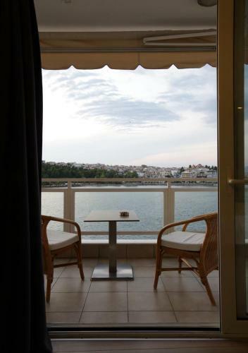 Chalkida Seafront Apartment