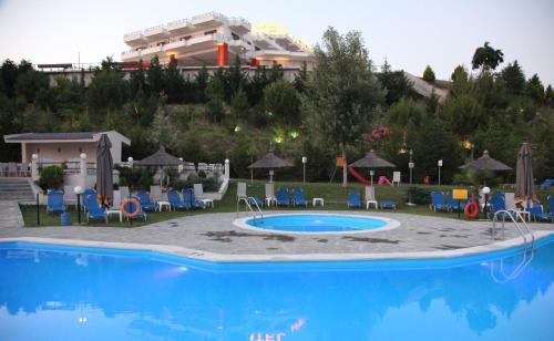 Alexander Hotel