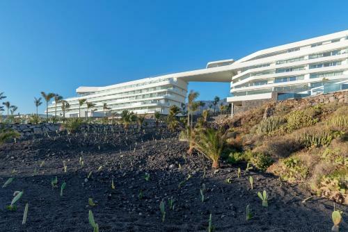 Hotel Royal Hideaway Corales Suites
