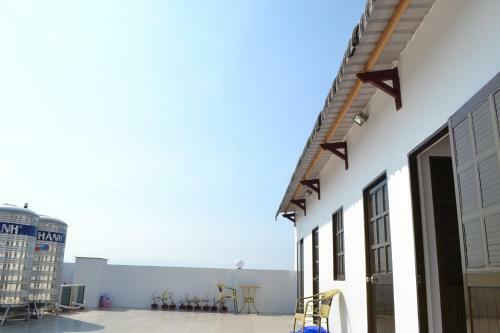 Hotel Hoan Vu Universe