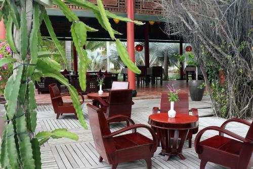Hotel Full Moon Village