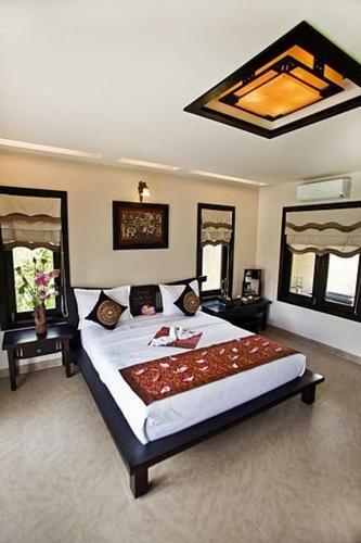Hotel Lotus Village Resort