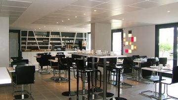 Hotel Residhome Seine Saint Germain
