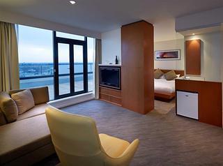 Hotel Novotel Cathedral Square