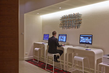 Hotel Novotel Cathedral Square