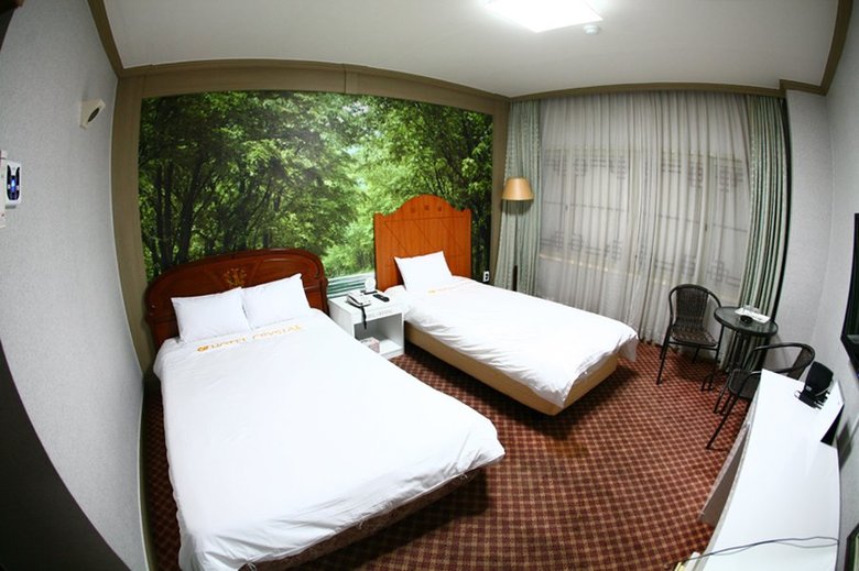 Hotel Crystal