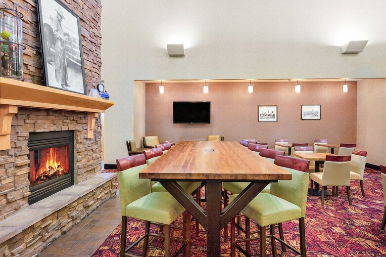 Holiday Inn Express Hotel & Suites Gillette