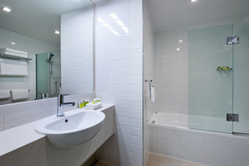 Hotel S/circle Southern Cross