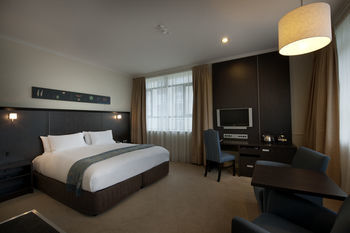 Hotel S/circle Southern Cross