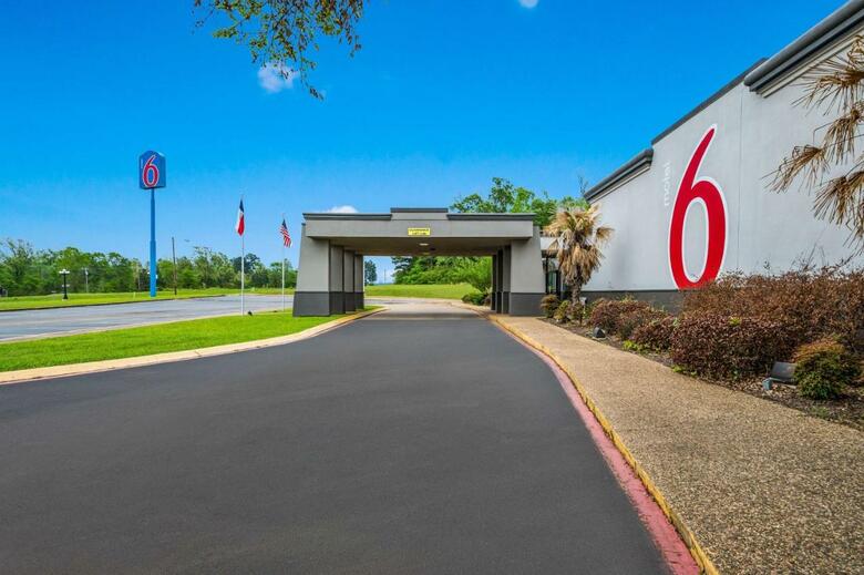 Hotel Motel 6 Henderson Tx