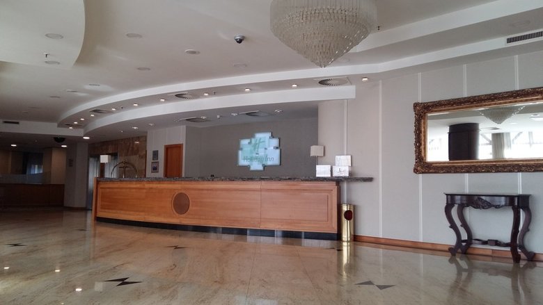 Hotel Holiday Inn
