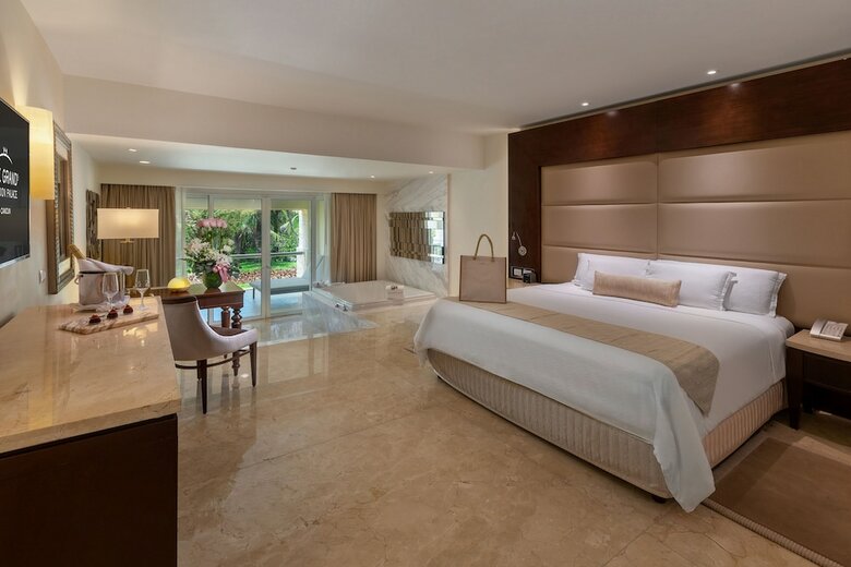 Hotel The Grand At Moon Palace Cancu