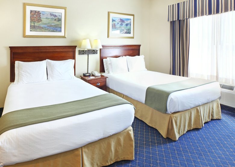 Holiday Inn Express Hotel & Suites Mountain Home