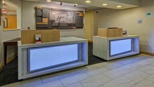 Holiday Inn Express Hotel & Suites London